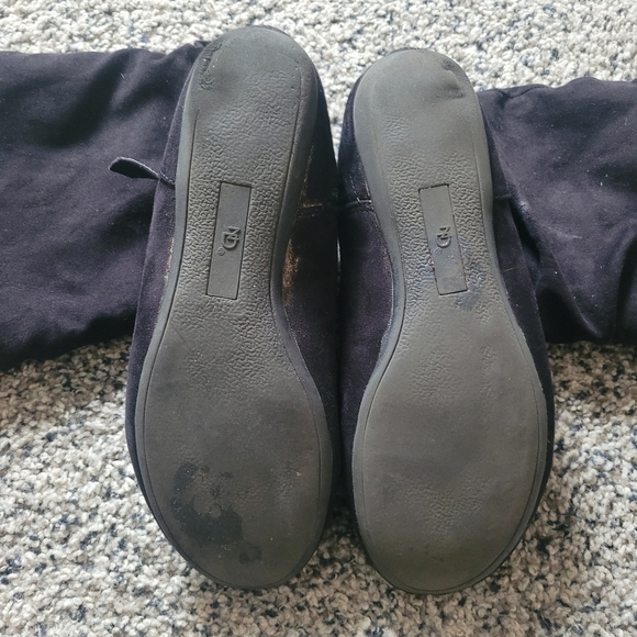 FREE New Directions Black Boots - Picture 9 of 9